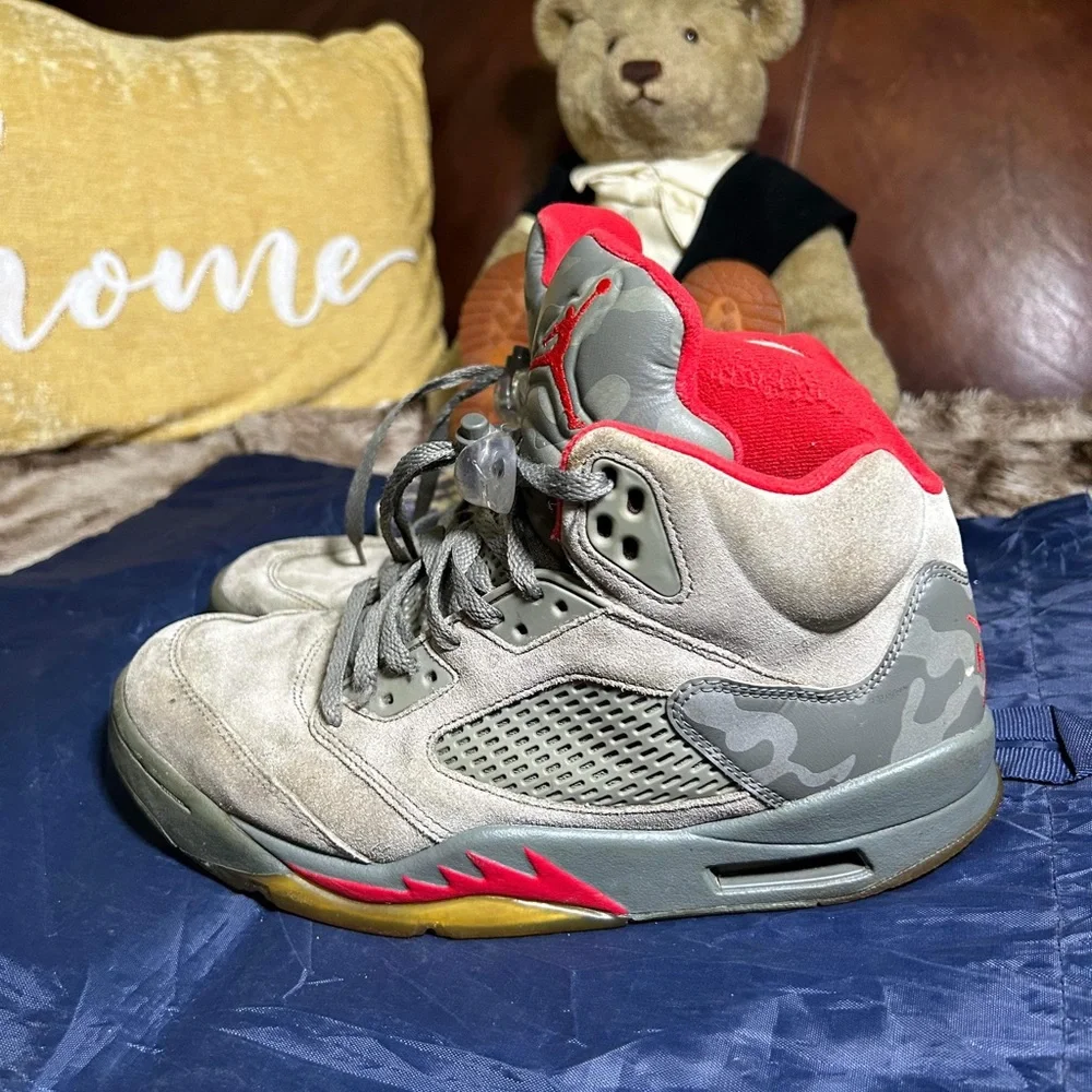 Used !!! Jordan Men's Grey Suede Sneakers with Red Accents